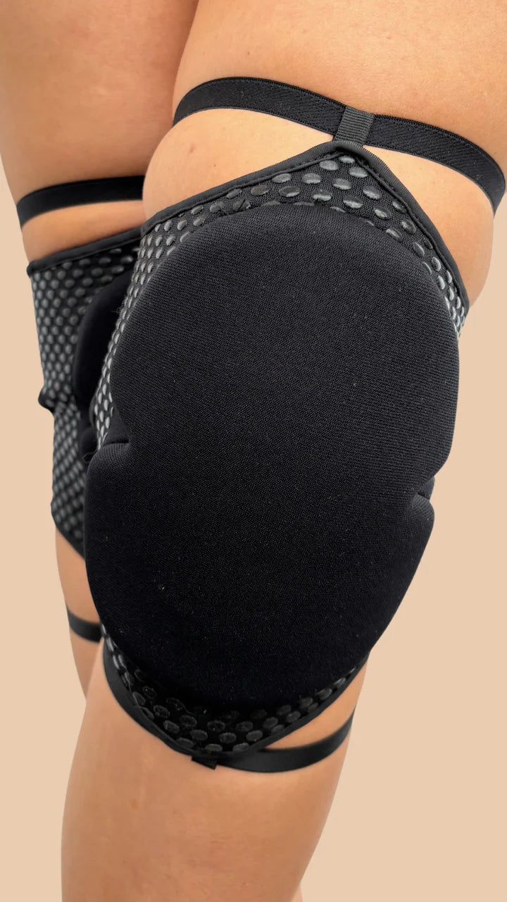 KN103-Black