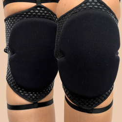 KN103-Black