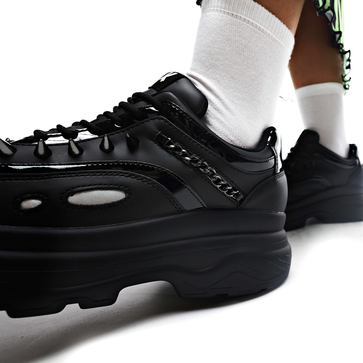 KOI BANE OF EXILE TRAINERS-Clearance