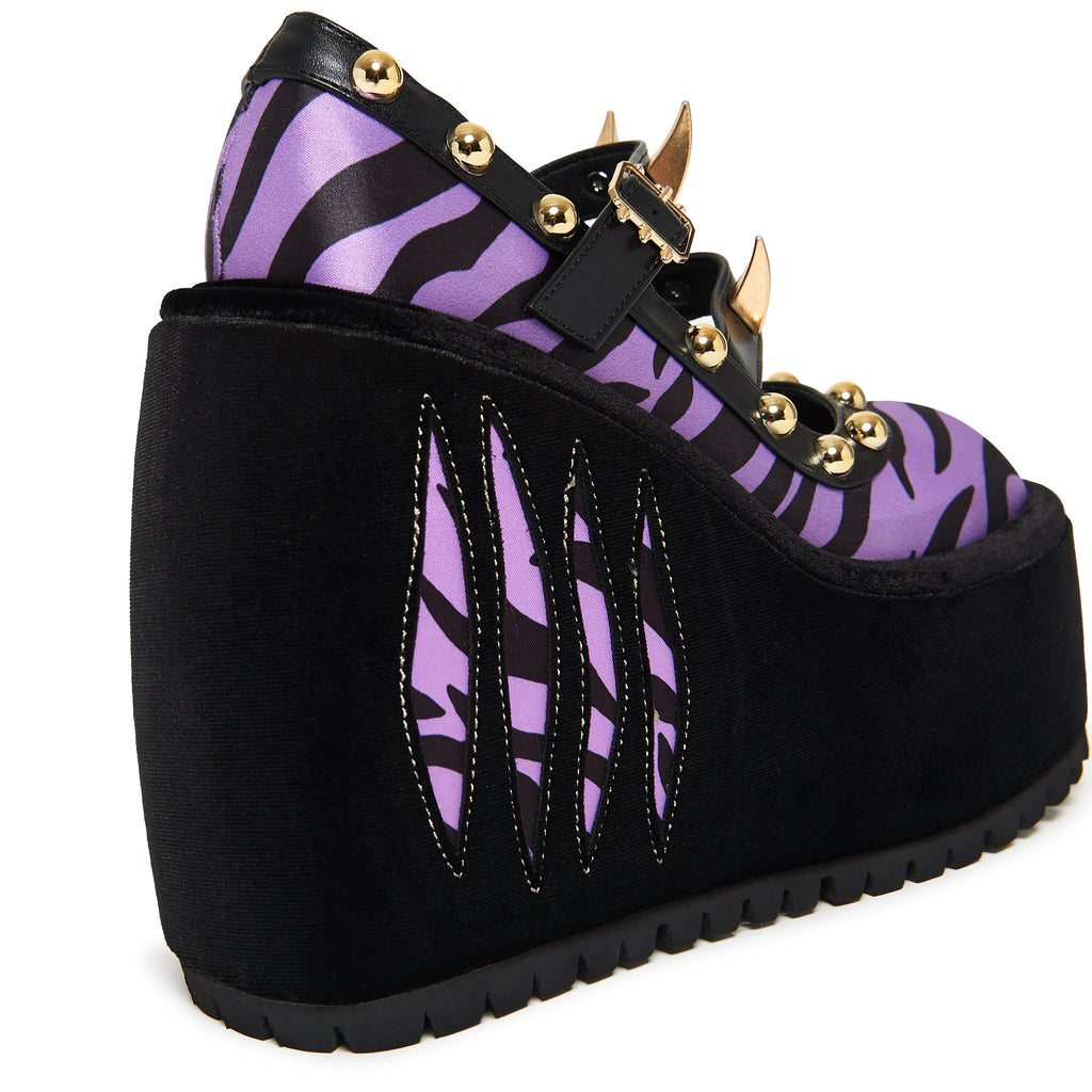 KOI_Clawsome Wolf Platform Wedges_ECOM3