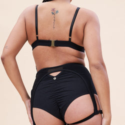 1252HW-Black