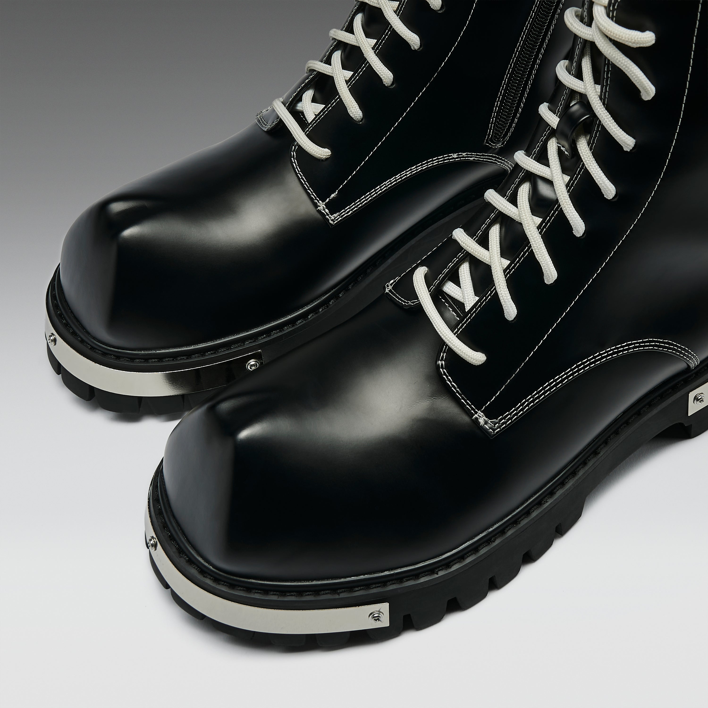 KOI Nemesor M-Cap Men's Chunky Boots - Shadow