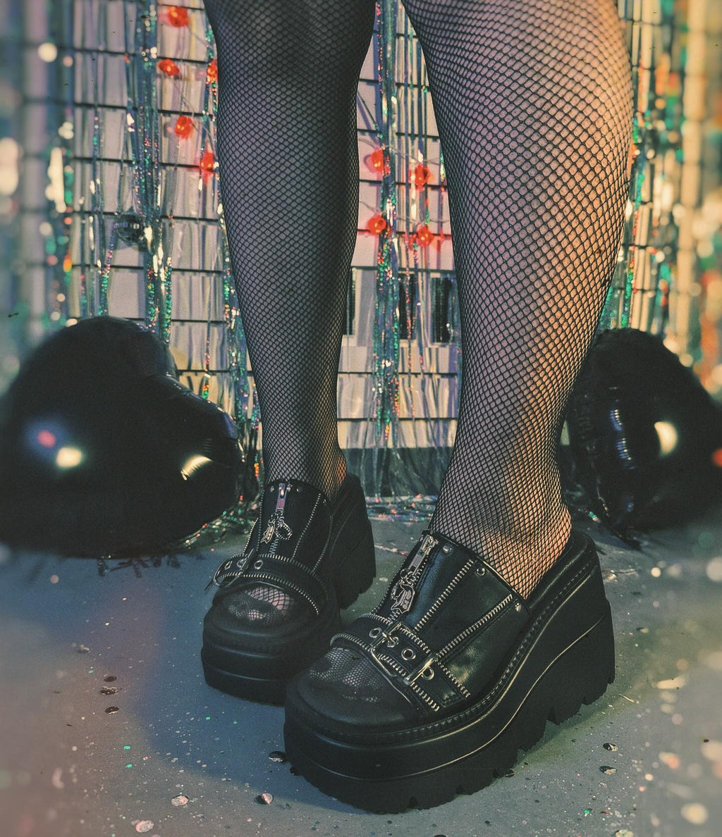 Demonia Shaker-07-Clearance