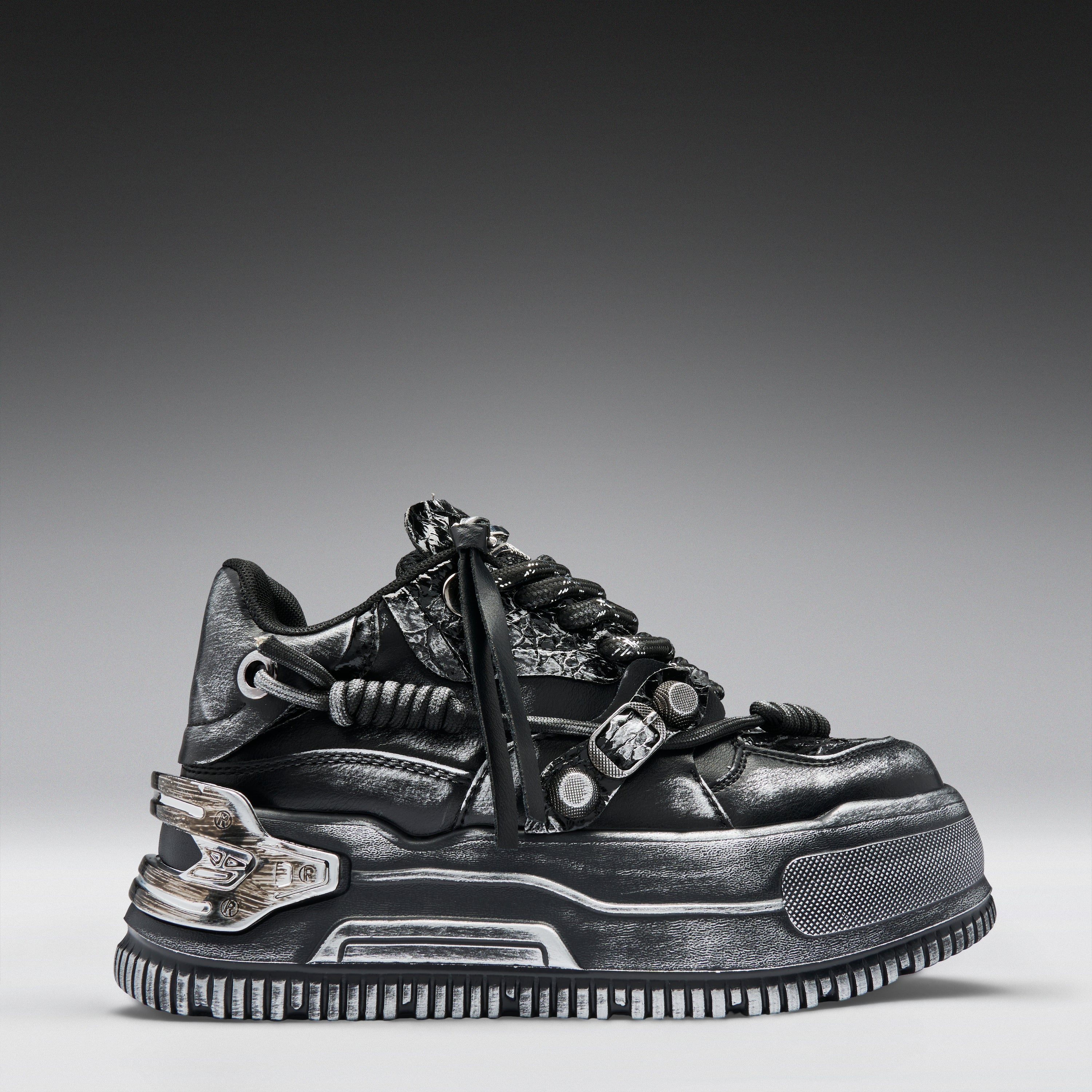 KOI Metamorphosis Men's Distressed Platform Trainers - Black Fade