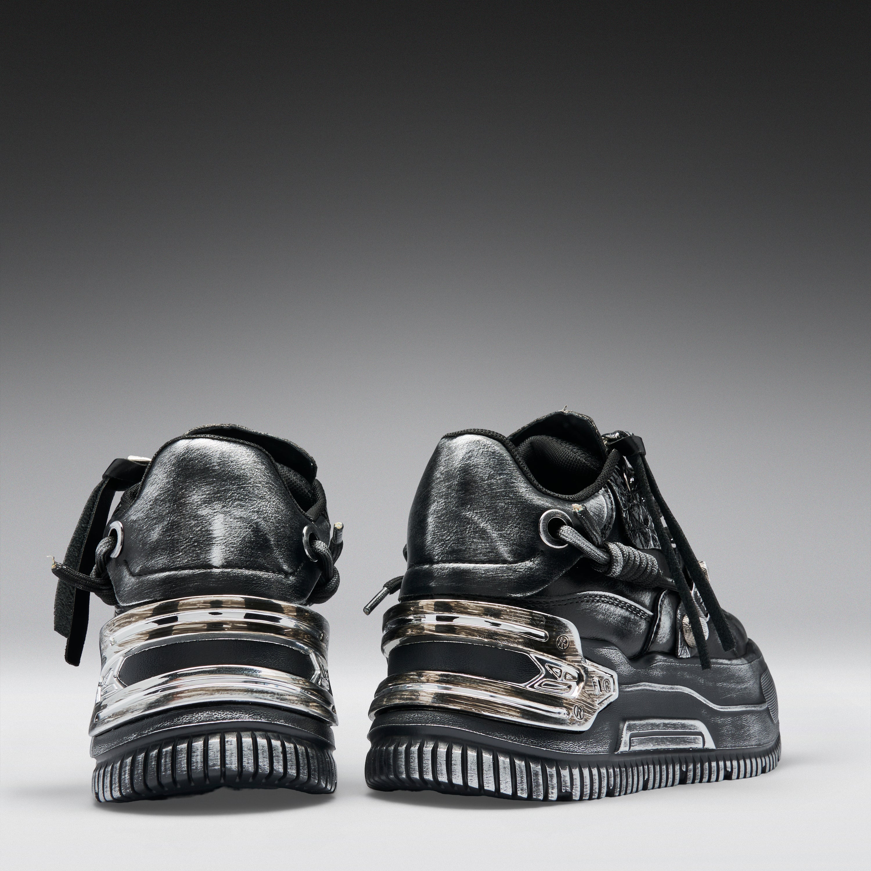 KOI Metamorphosis Men's Distressed Platform Trainers - Black Fade-Clearance