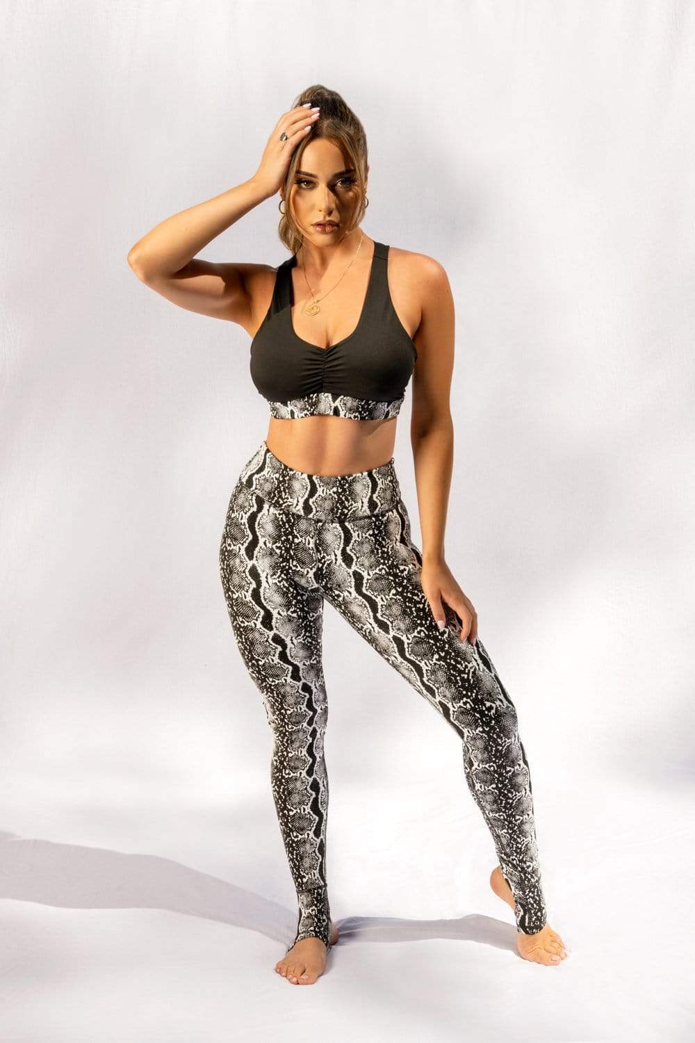 CXIX Gecko Grip™ Leggings: Black Mamba